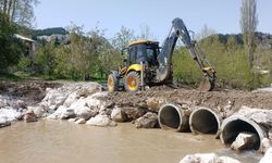 Alanya’da mahalle yollarına bakım onarım