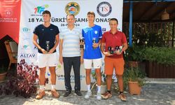 Kaymakam Ürkmezer 18 Yaş Tenis Türkiye Şampiyonası Ödül Törenine Katıldı