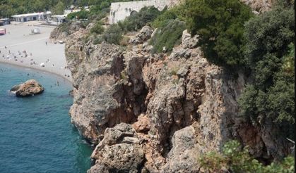 Antalya Falezlerinin Geleceği Yargıya Taşındı