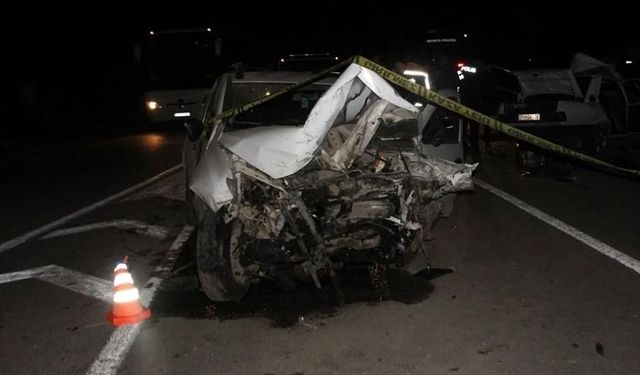 Alanya-Antalya yolundaki zincirleme kaza can aldı!