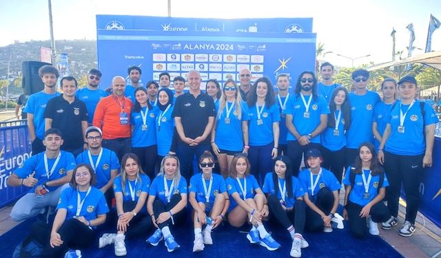 ALKÜ Öğrencilerinden Alanya Avrupa Triatlon Kupasında Örnek Gönüllülük