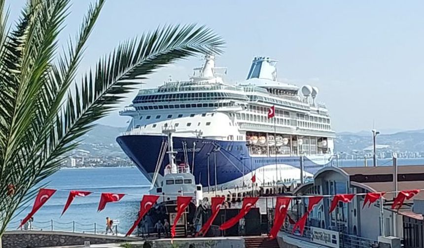 Marella Discovery Alanya Limanı’nda